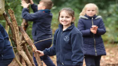 Basildon C.E. Primary School building in Reading
