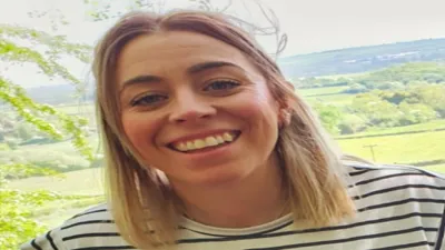 Deer Park Primary School building in Chesterfield