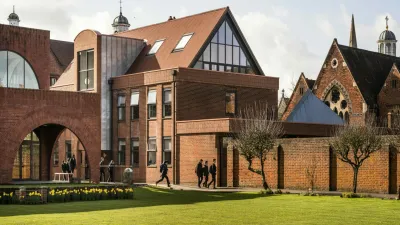 Brentwood School building in Brentwood