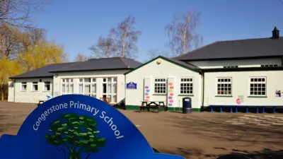 Congerstone Primary School building in Nuneaton