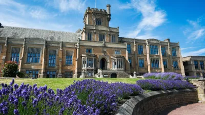 Nottingham High School building in Nottingham