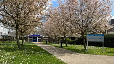 Petworth Cof E Primary School building in Petworth