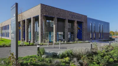 Kingfisher CE Academy building in Swindon