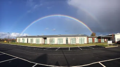 Heathcote Primary School building in Warwick