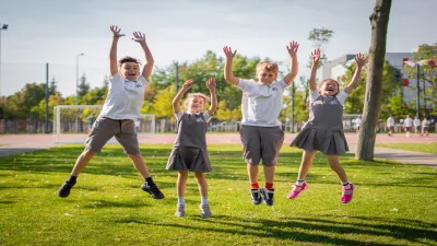 Mateas Foundation-Cambridge School of Bucharest building in 077190, Romania