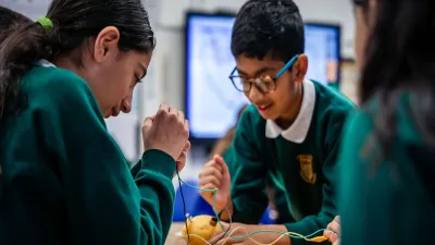 Robin Hood Primary and Nursery School building in London