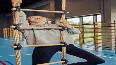 Akademeia High School building in 02-972 Warszawa